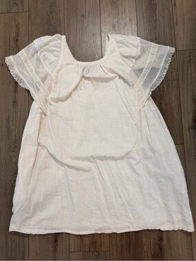 Old Navy Cream White Eyelet Flutter Sleeve Dress